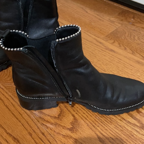 Ankle boots - Picture 2 of 3